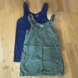 2 Fitted Tanks Size Small